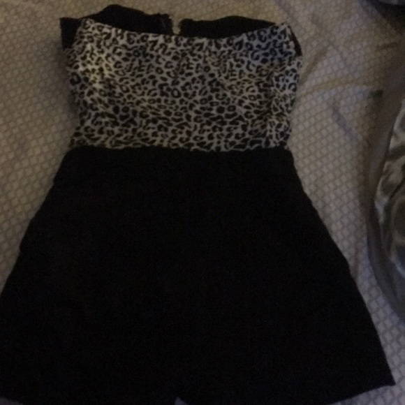 Romper - Picture 2 of 2